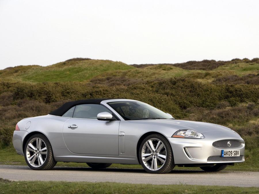  Jaguar XKR Convertible 2009 года  (UK) (фото 8 из 22)